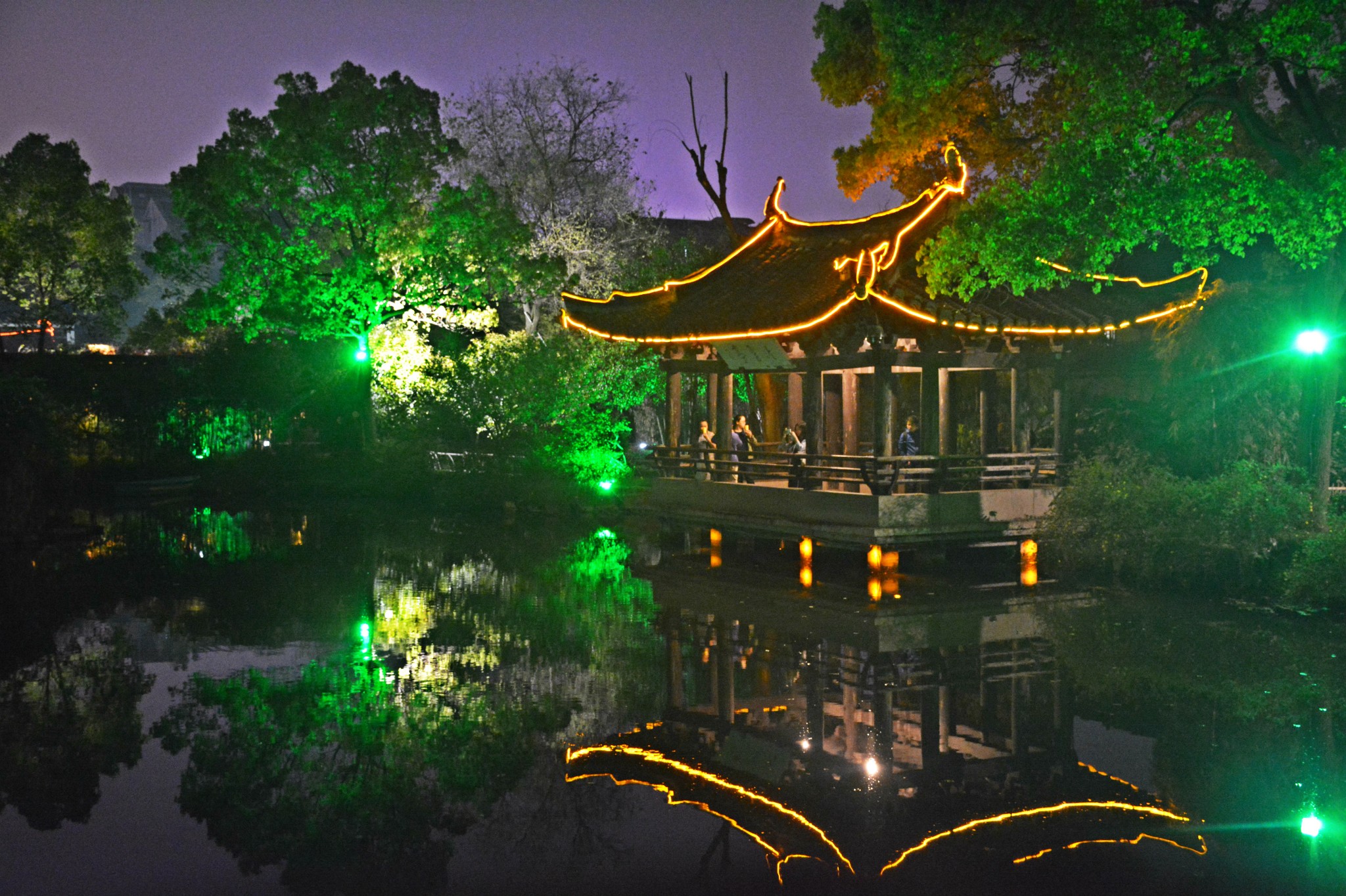绍兴 自由行攻略                       沈园之夜,是一个人晚上无聊