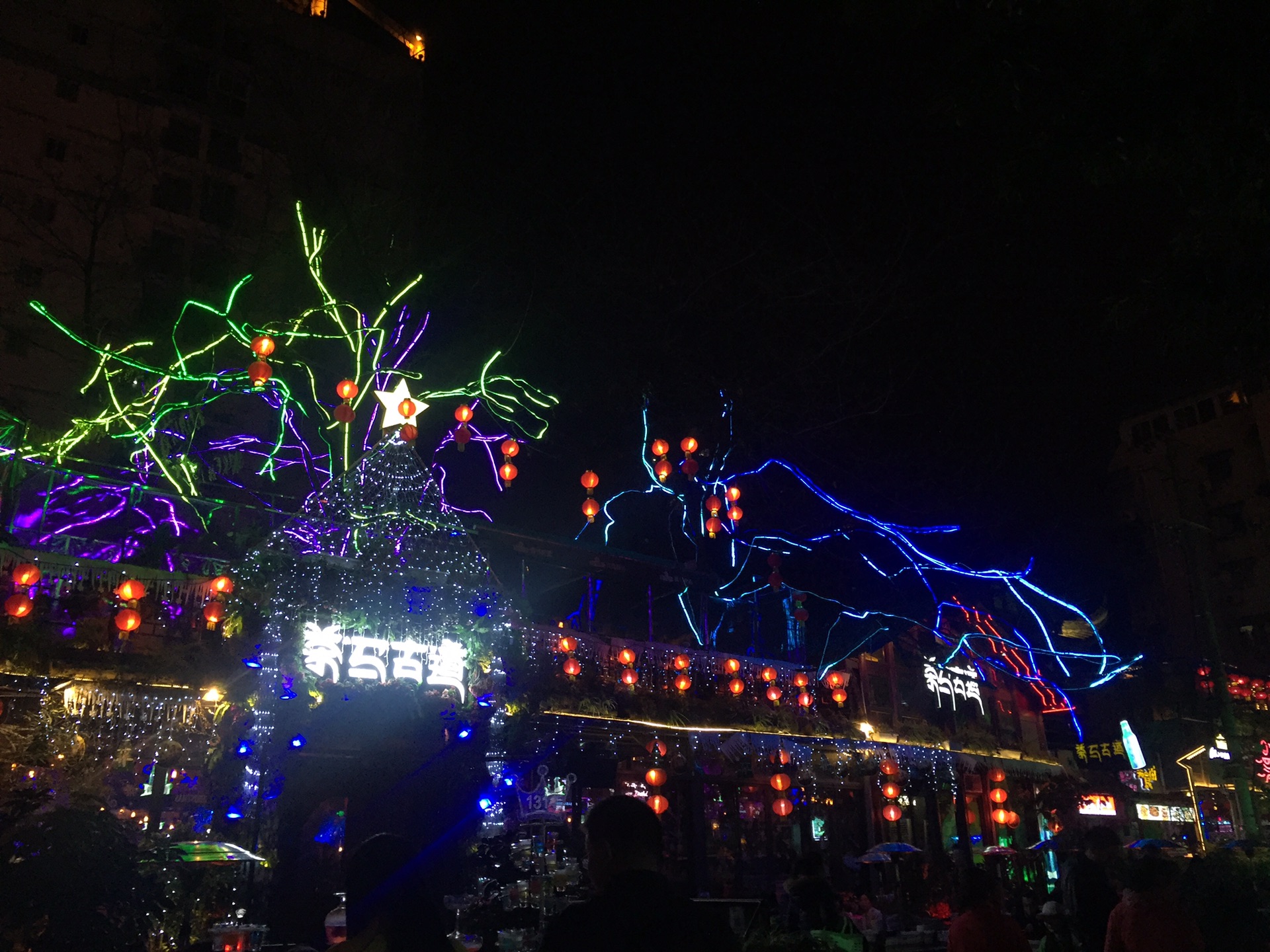 wKgBZ1jczwWAcL__AAoQ9yf_rlo81.jpeg?imageView2%2F2%2Fw%2F600%2Fh%2F600%2Fq%2F90