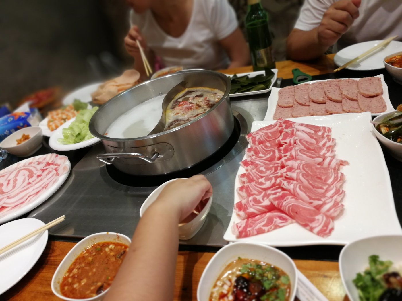 外婆家人均消费多少_外婆家logo