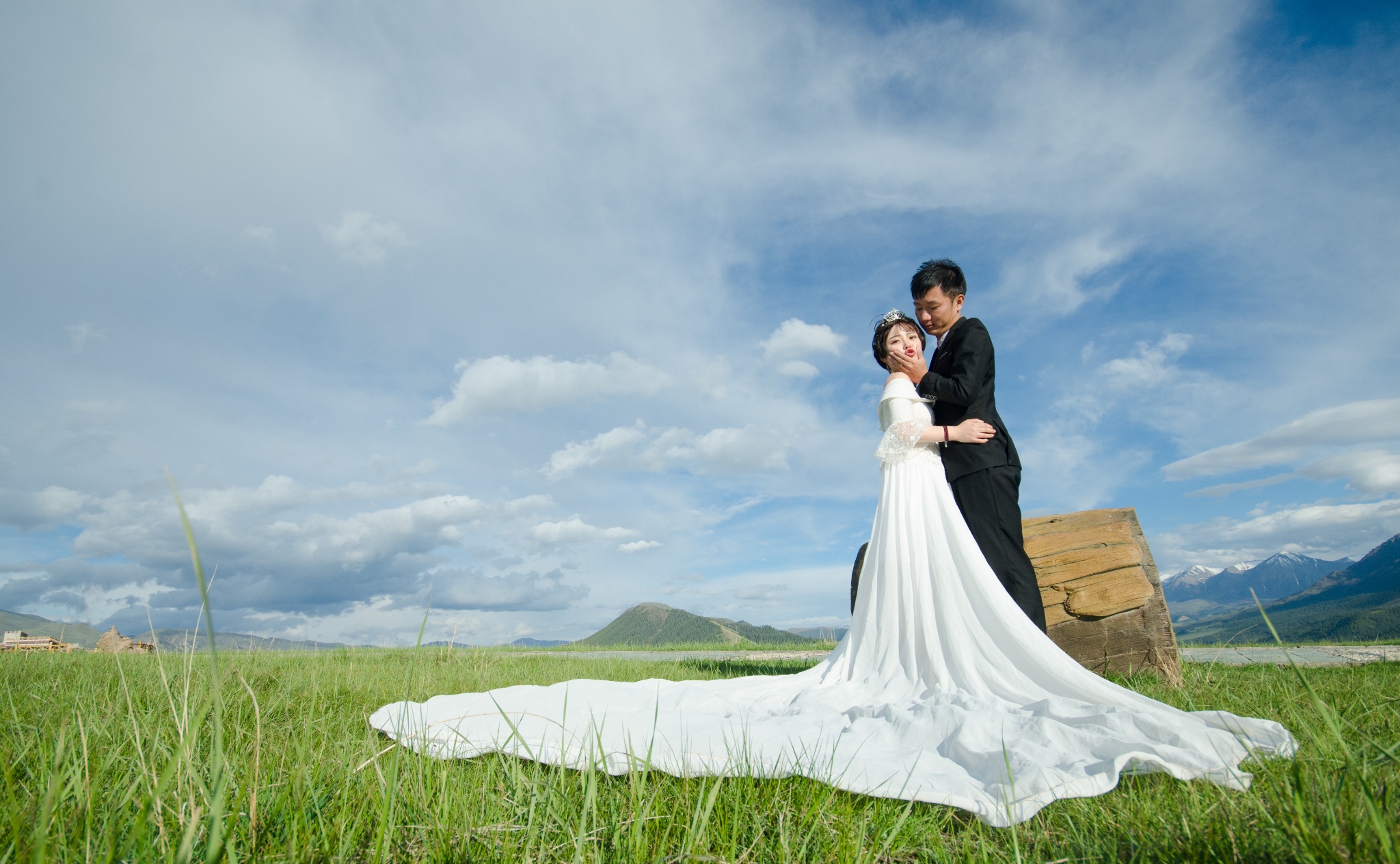 去青海拍婚纱照怎么样_青海旅拍婚纱照