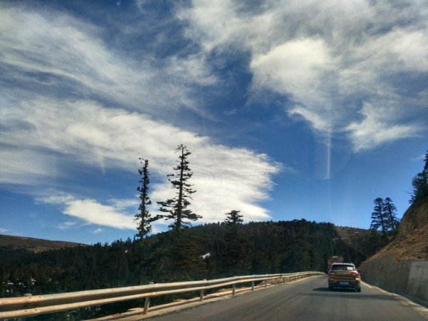 西藏最高的日照金山 wKgBZ1kfAfyADXg7AAHFsnzOawc21.jpeg?imageView2%2F2%2Fw%2F600%2Fq%2F90%7CimageMogr2%2Fstrip%2Fquality%2F90