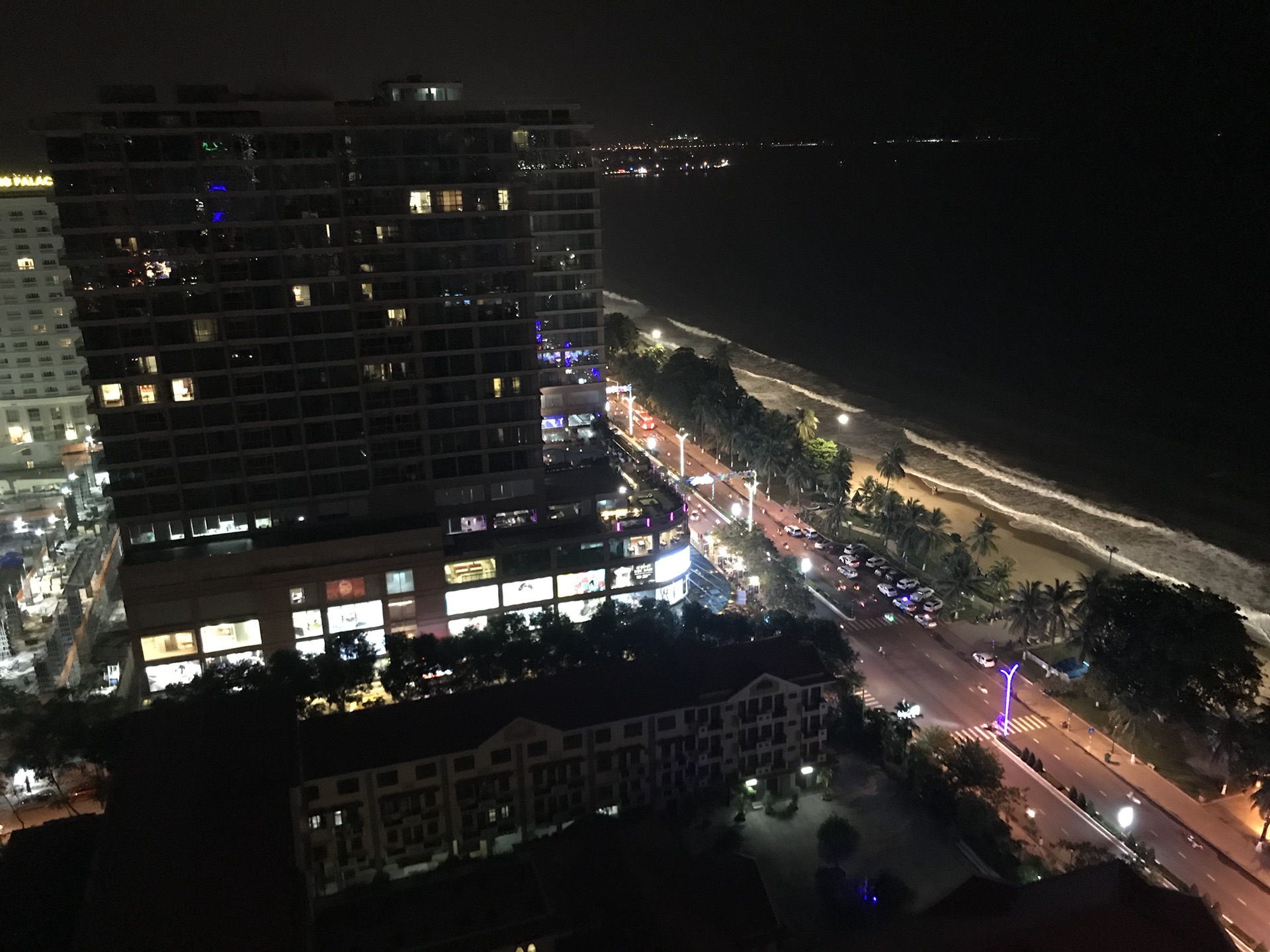 芽庄人均消费_越南芽庄图片(2)
