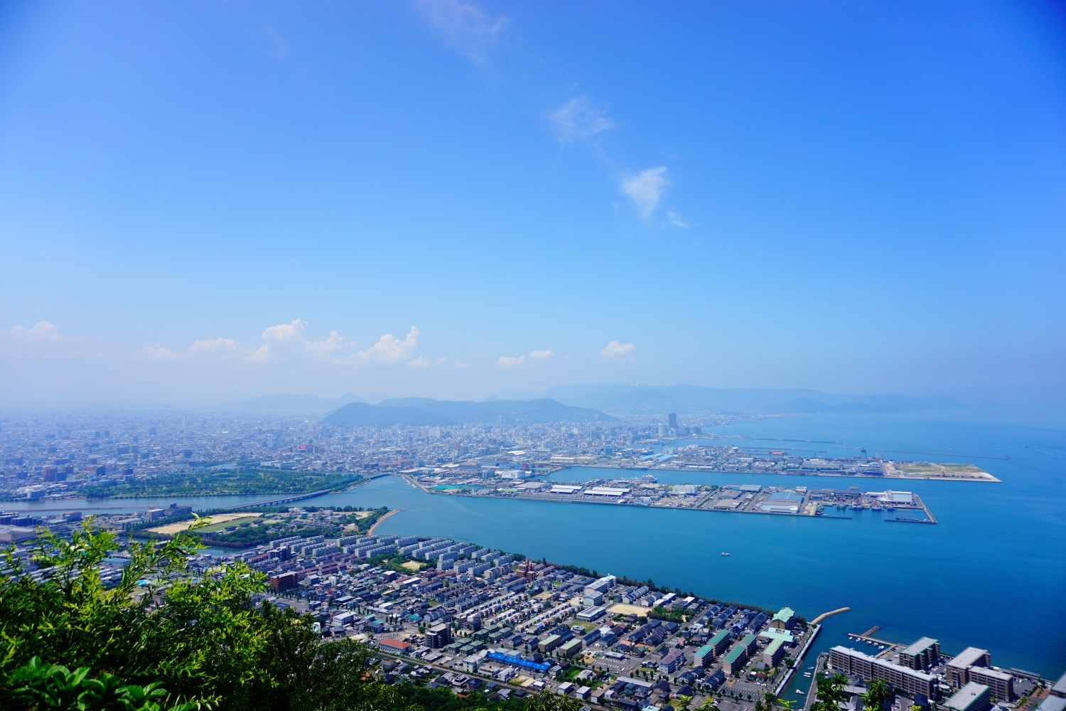 夹在两次台风中的日本四国探索秘境之旅香川小豆岛直岛爱媛道后温泉