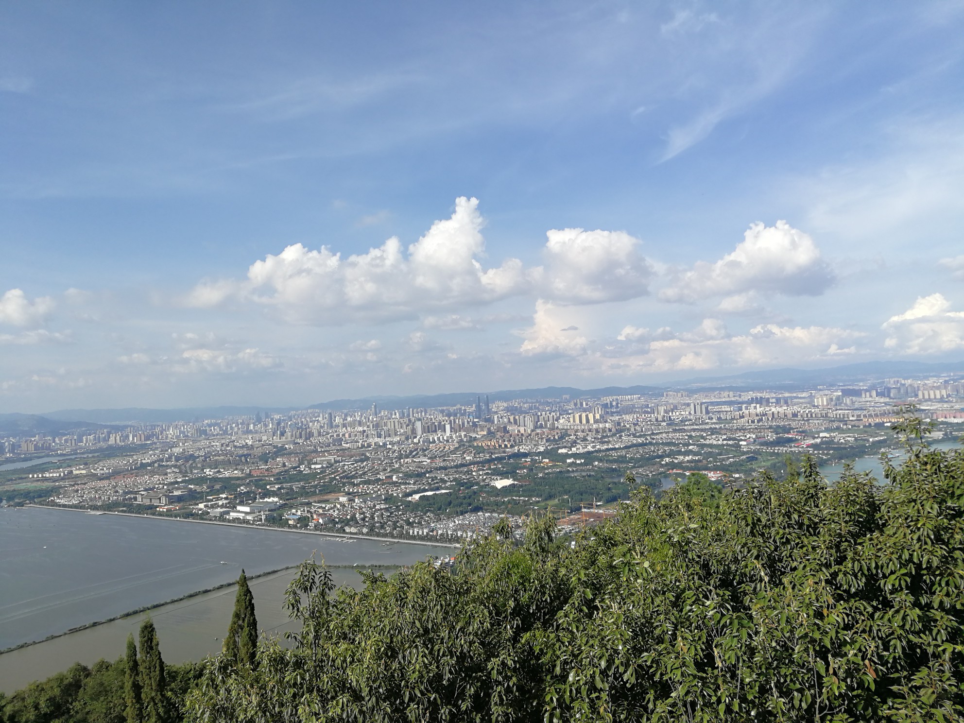 昆明滇池西山