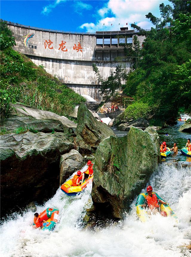 平江沱龙峡漂流一日游(报名赠送保险/惊险刺激)