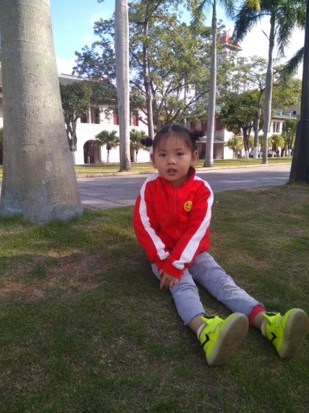 小黑家女儿 wKgED1wMAYSAWkRVAA2mUEXwnm484.jpeg?imageView2%2F2%2Fw%2F600%2Fh%2F600%2Fq%2F90