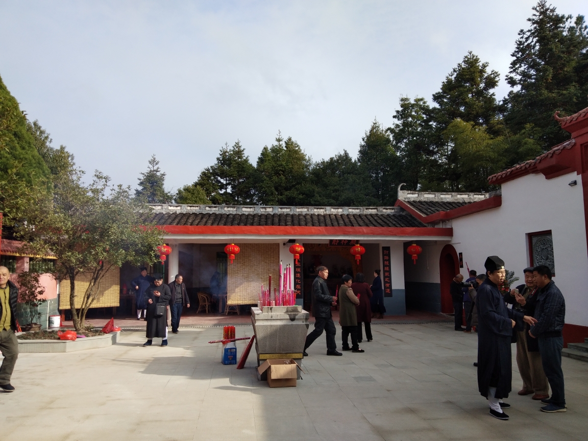 长汀策武人口_长汀旅游必去十处景点(2)