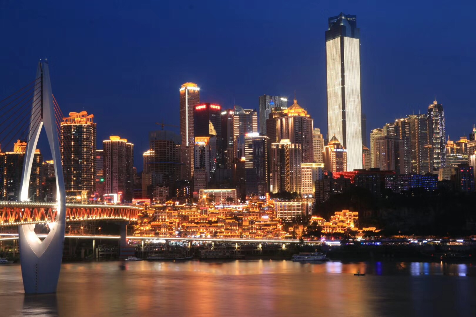 最新最便利的重庆夜景观光路线图,洪崖洞,长江索道,解放碑,大剧院等网