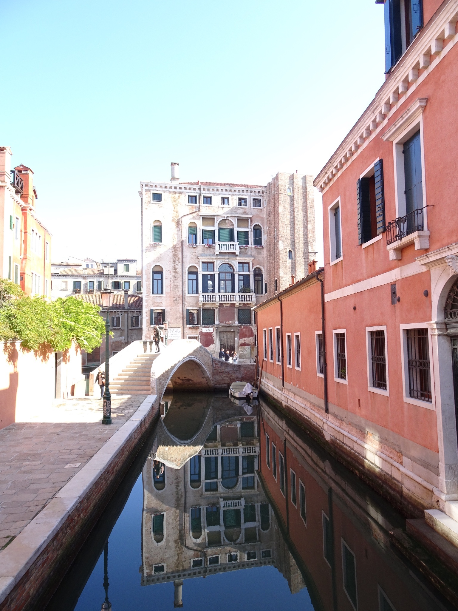 wKgED1wWbJaAceWhABIHUvP2AP446.jpeg?imageView2%2F2%2Fw%2F600%2Fh%2F600%2Fq%2F90