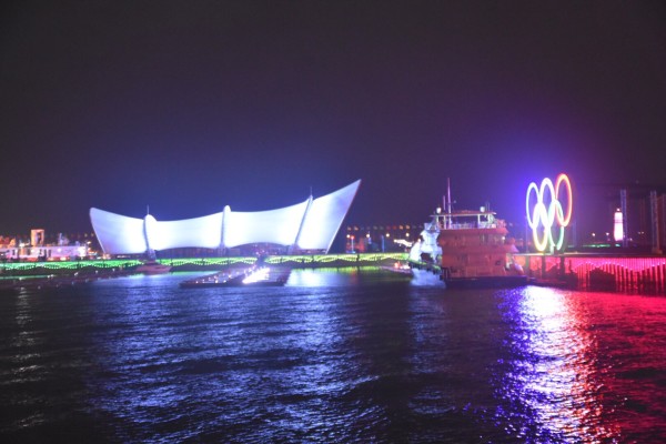 青岛灯光秀去哪里看比较好 wKgEaVxm17SAaYJCAAZ6oc23-dM61.jpeg?imageView2%2F2%2Fw%2F600%2Fh%2F600%2Fq%2F90