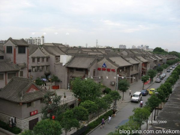 西安旅游攻略大全5天4晚 wKgBpU646IqatjU9AAE_xkEtpdI93.jpeg?imageView2%2F2%2Fw%2F600%2Fq%2F90%7CimageMogr2%2Fstrip%2Fquality%2F90