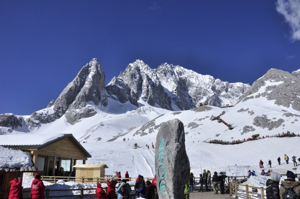 怎么带狗狗去玉龙雪山 wKgBt091Neu5RJZLAAMDOHAhYSc30.jpeg?imageView2%2F2%2Fw%2F600%2Fq%2F90%7CimageMogr2%2Fstrip%2Fquality%2F90