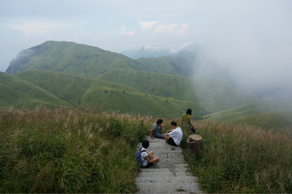 怎么开车上武功山 wKgB3FIgAteAVzssAApDlicehQk73.jpeg?imageView2%2F2%2Fw%2F600%2Fh%2F600%2Fq%2F90