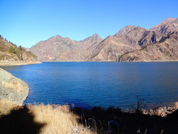 十一月的天山天池 wKgB4lJ4Of-AKzkGAAx9PQNkpqs54.jpeg?imageView2%2F2%2Fw%2F600%2Fq%2F90%7CimageMogr2%2Fstrip%2Fquality%2F90