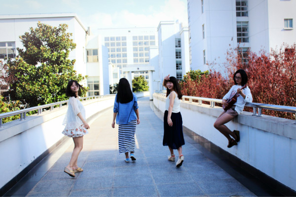 流浪大学生上海 wKgB4lJIN_OANb0OAA5c3jyUsq421.jpeg?imageView2%2F2%2Fw%2F600%2Fh%2F600%2Fq%2F90