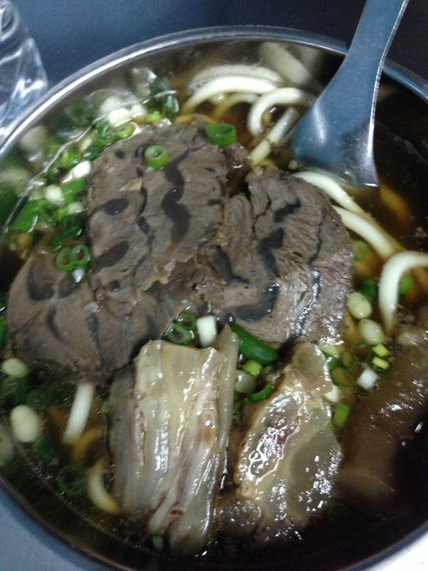 高品质牛肉面口感 wKgB6lQWl6WAeJk8ABHwxHLpKtY62.jpeg?imageView2%2F2%2Fw%2F600%2Fq%2F90%7CimageMogr2%2Fstrip%2Fquality%2F90