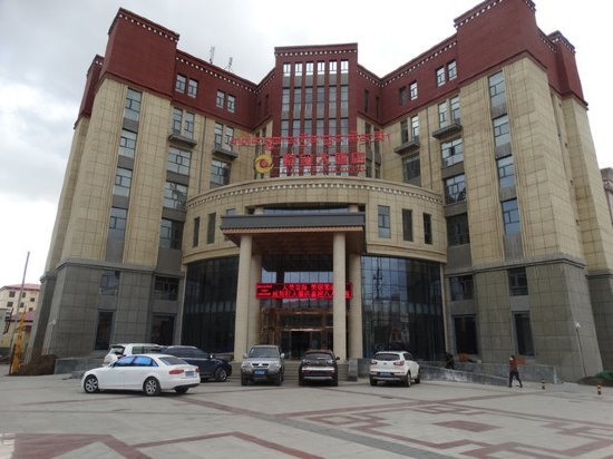 青海果洛威斯特大酒店