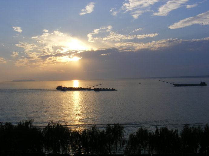 岳阳一日游(含岳阳楼 君山岛 洞庭湖)