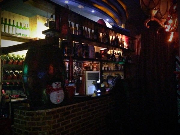 去赫本酒吧人均消费_成都赫本酒吧
