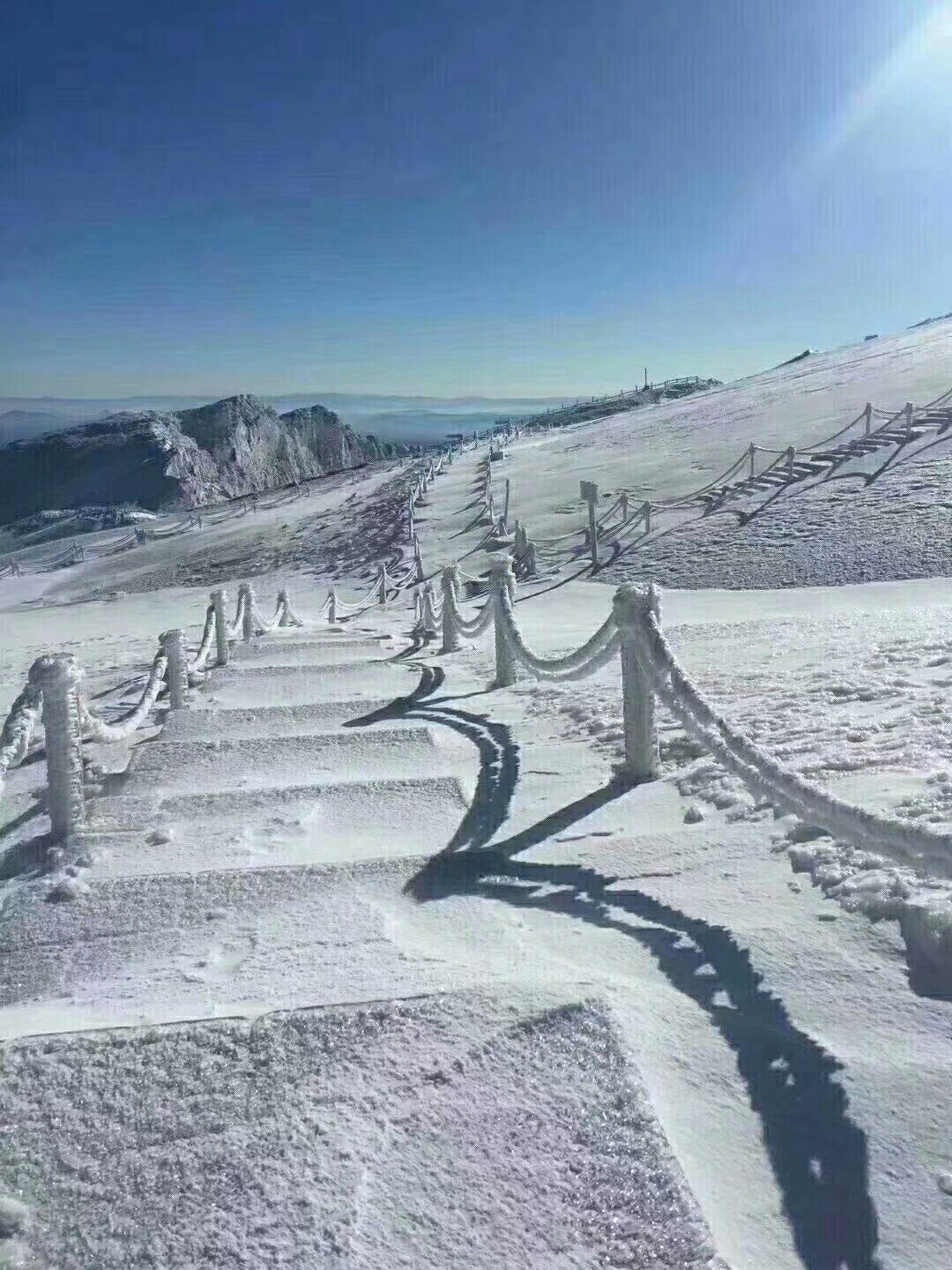 求长春,延吉,长白山,图们,珲春,哈尔滨。路线攻