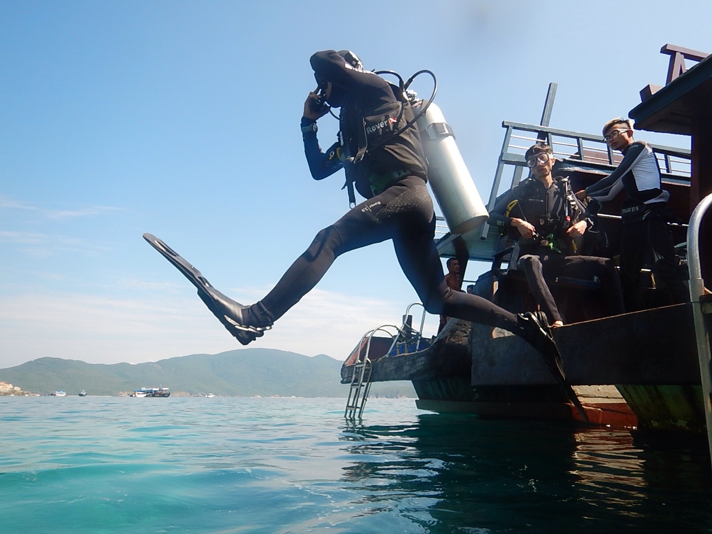 paidi认证潜水中心越南芽庄hon mun黑岛潜水(酒店接送 2次深潜 无需