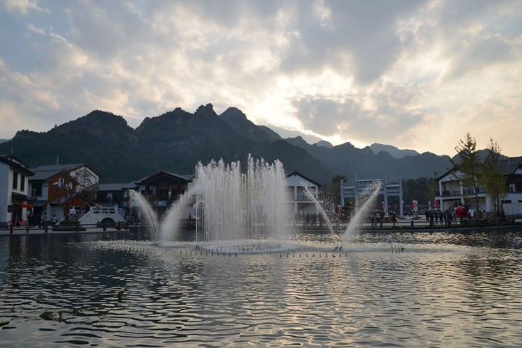 燕山最美景-承德興隆山 塞外江南水鎮休閒2日遊(探尋風水禁地 感受鬼