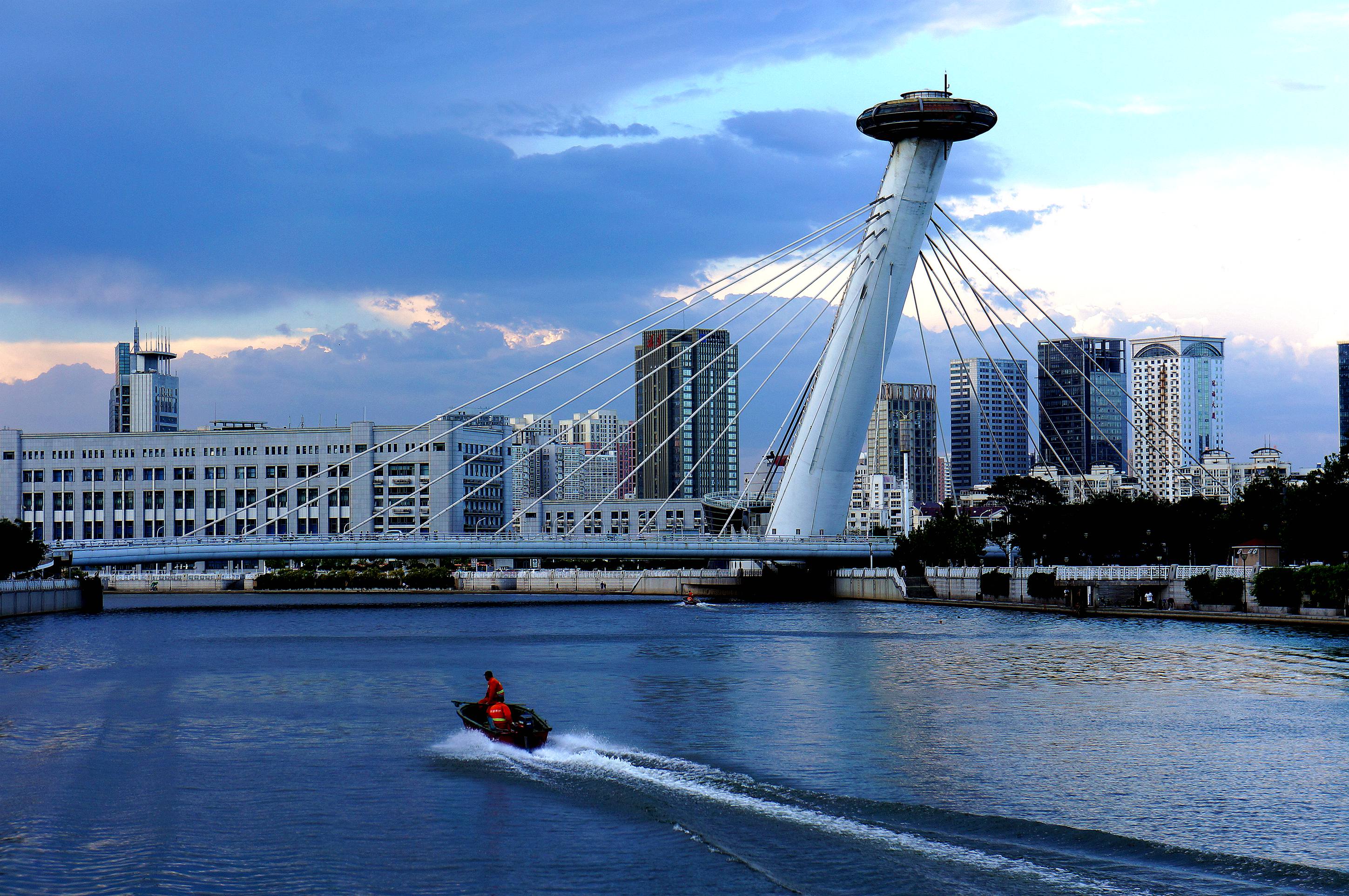 机票(含1晚\/3晚经济型酒店+15公斤行李额度),蚂