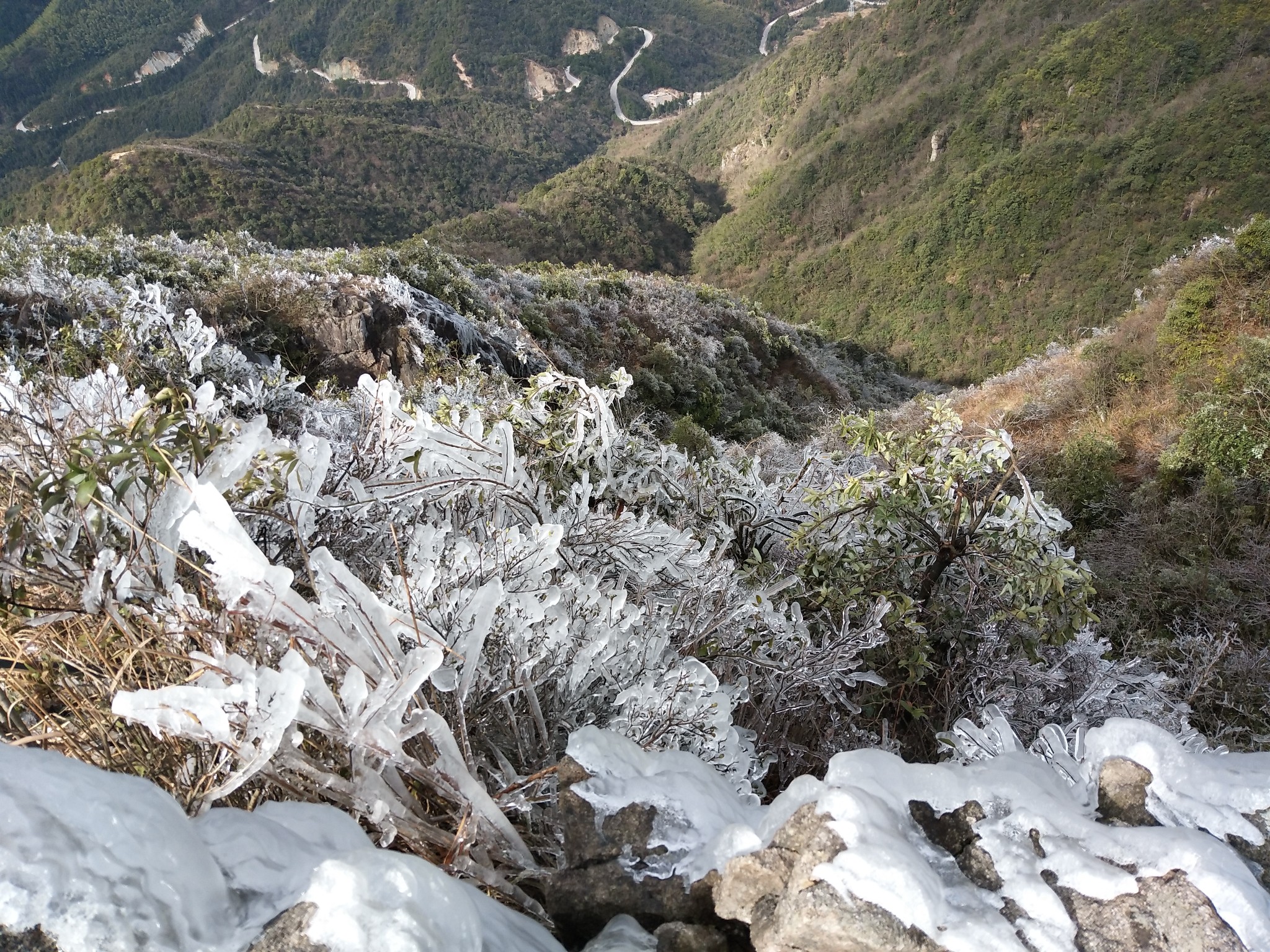 冰雪奇缘-赏连州金子山最美冰挂_游记