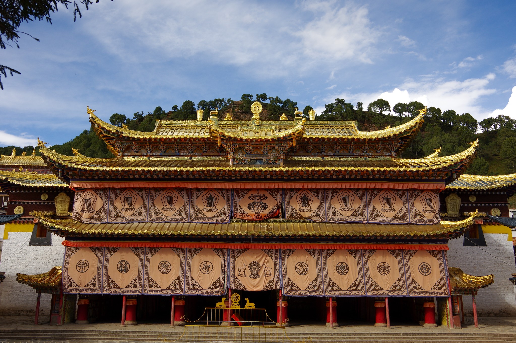 Langmu Temple, Gansu