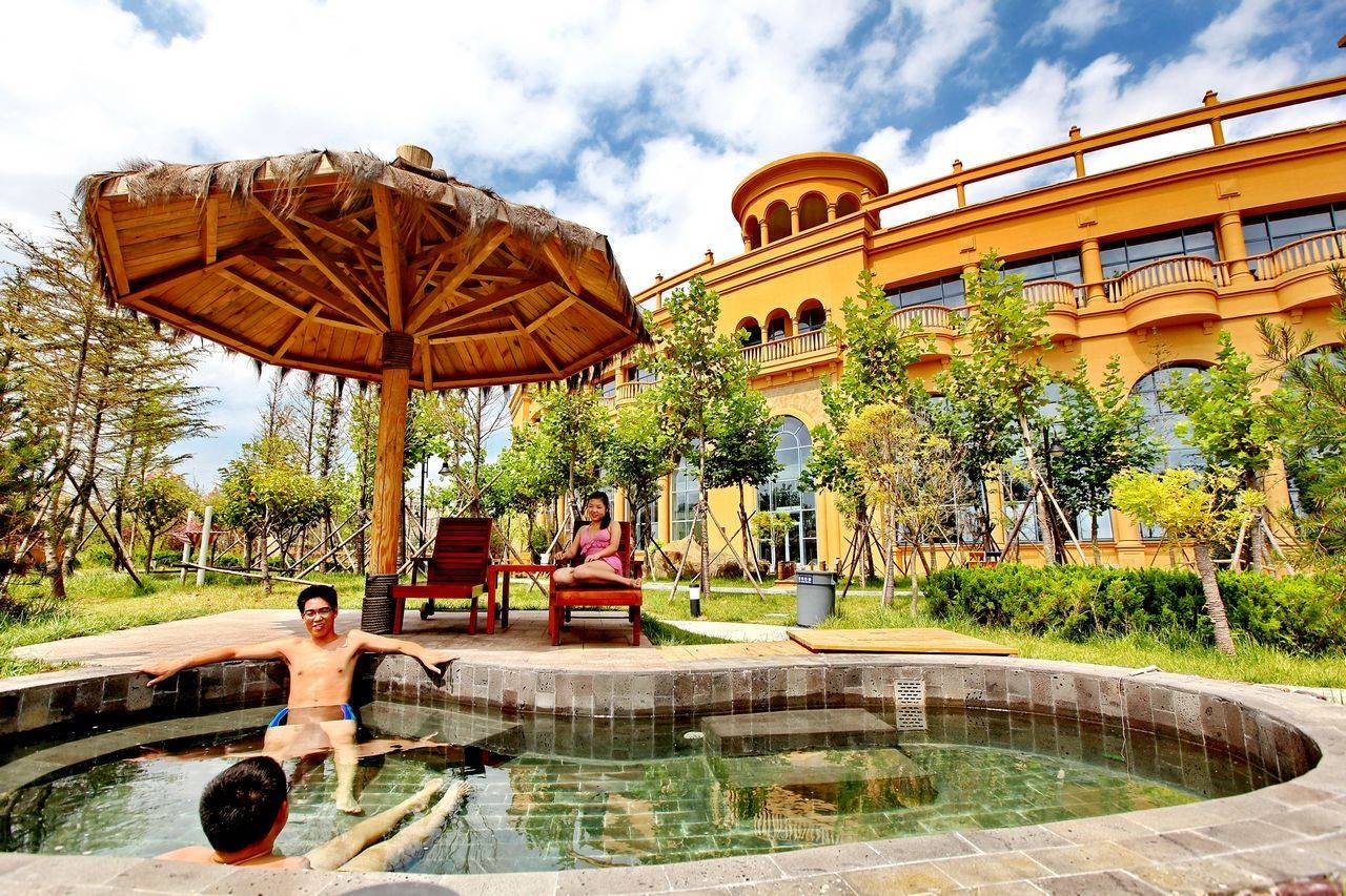 【七夕特惠】青岛海泉湾海洋温泉下午场门票 赠送20元沙滩啤酒节代金