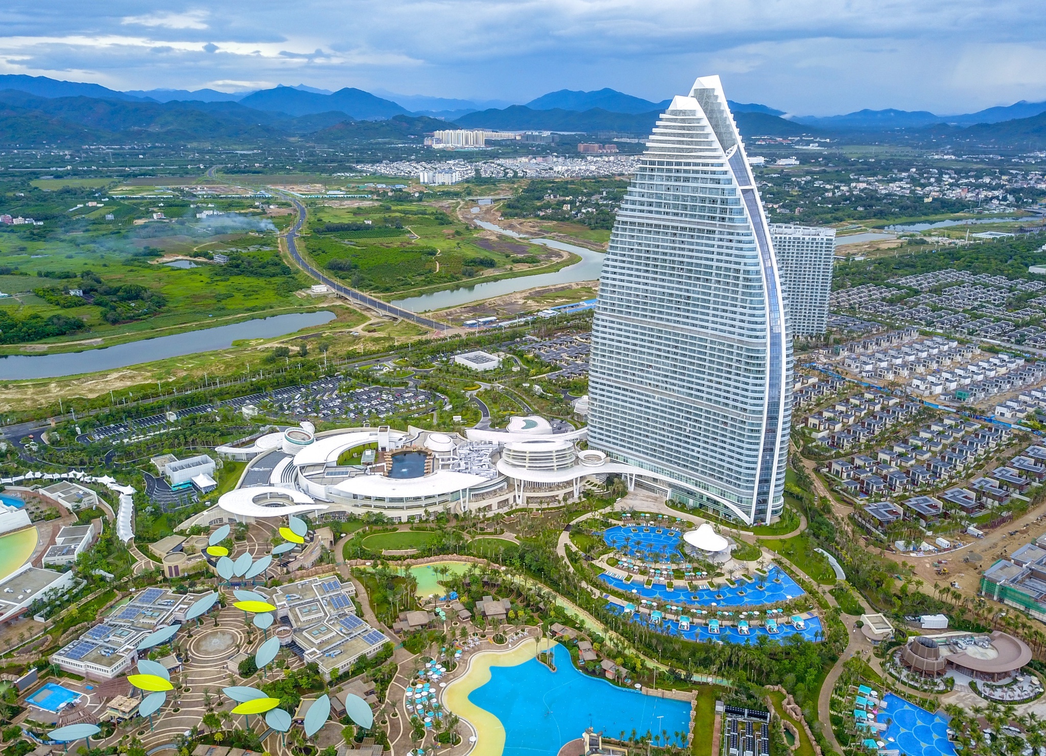 三亚的亚特兰蒂斯酒店适合带孩子去住吗?体验如何?