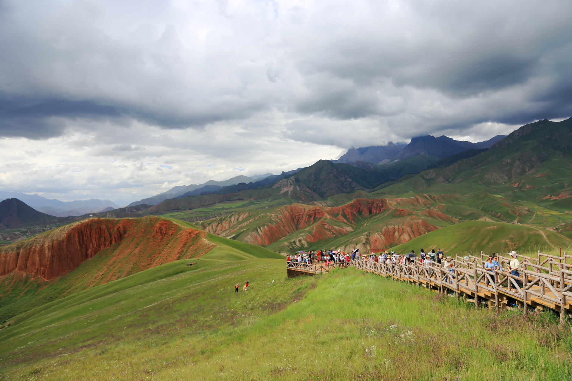 QiLian Zhuoer Mountain