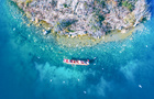 jeep旅拍 ·湖景客栈·升级4人小团· 泸沽湖2日游(深度环湖+拍照圣地+猪槽船亲爱的客栈+三餐特色走婚宴风味手抓饭美味石锅鱼)
