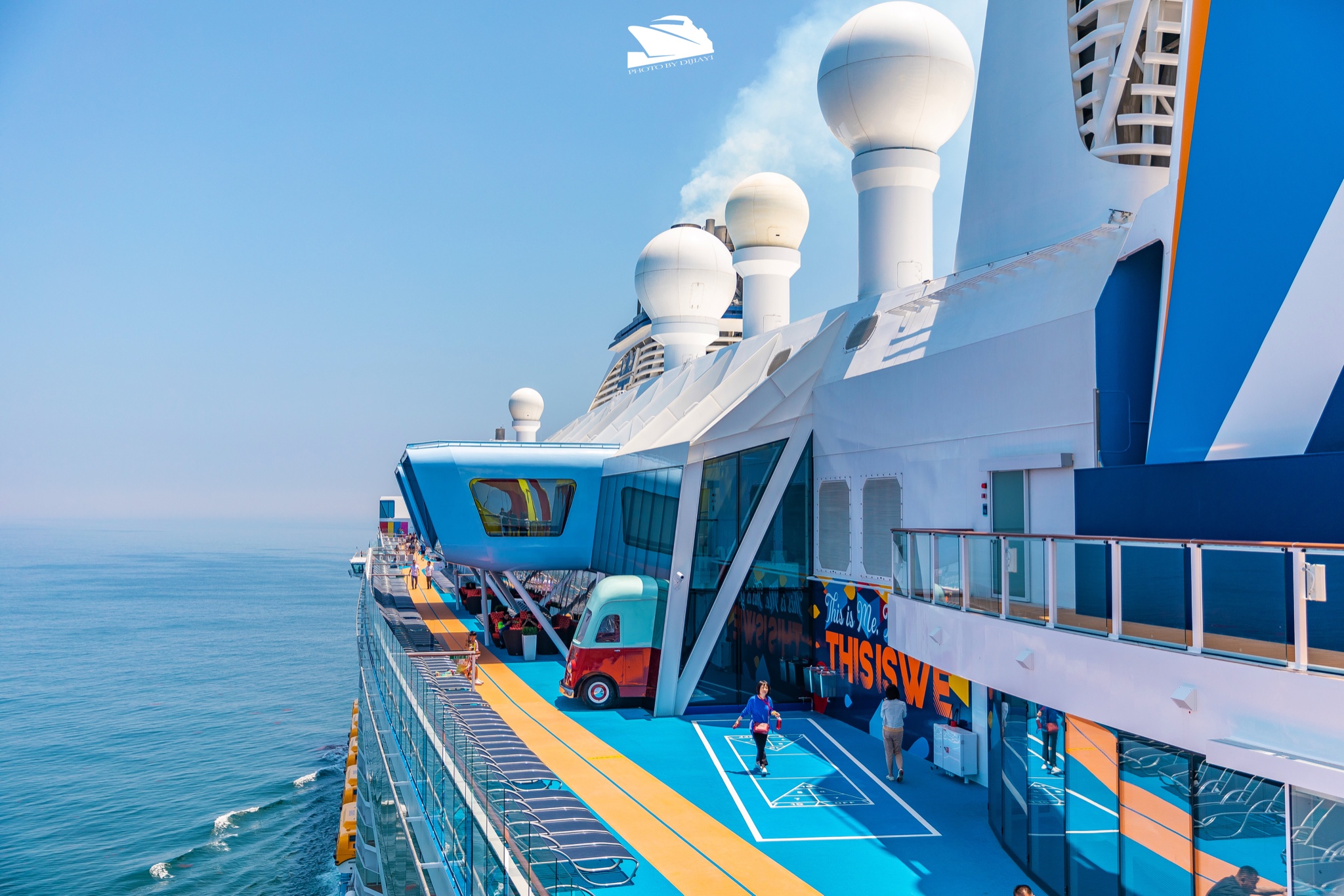 国内最大的奢华新游轮皇家加勒比海洋光谱号体验攻略