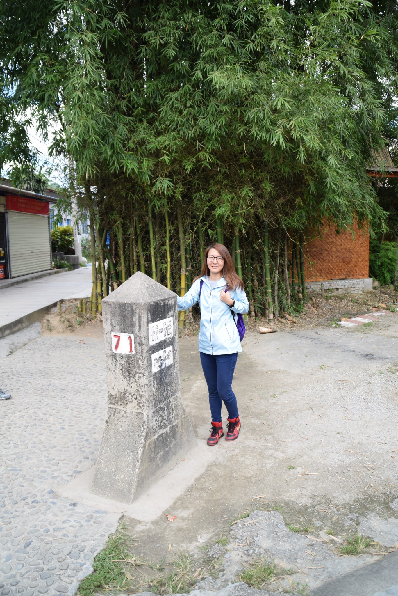 德宏畹町市人口_德宏职业学院(3)