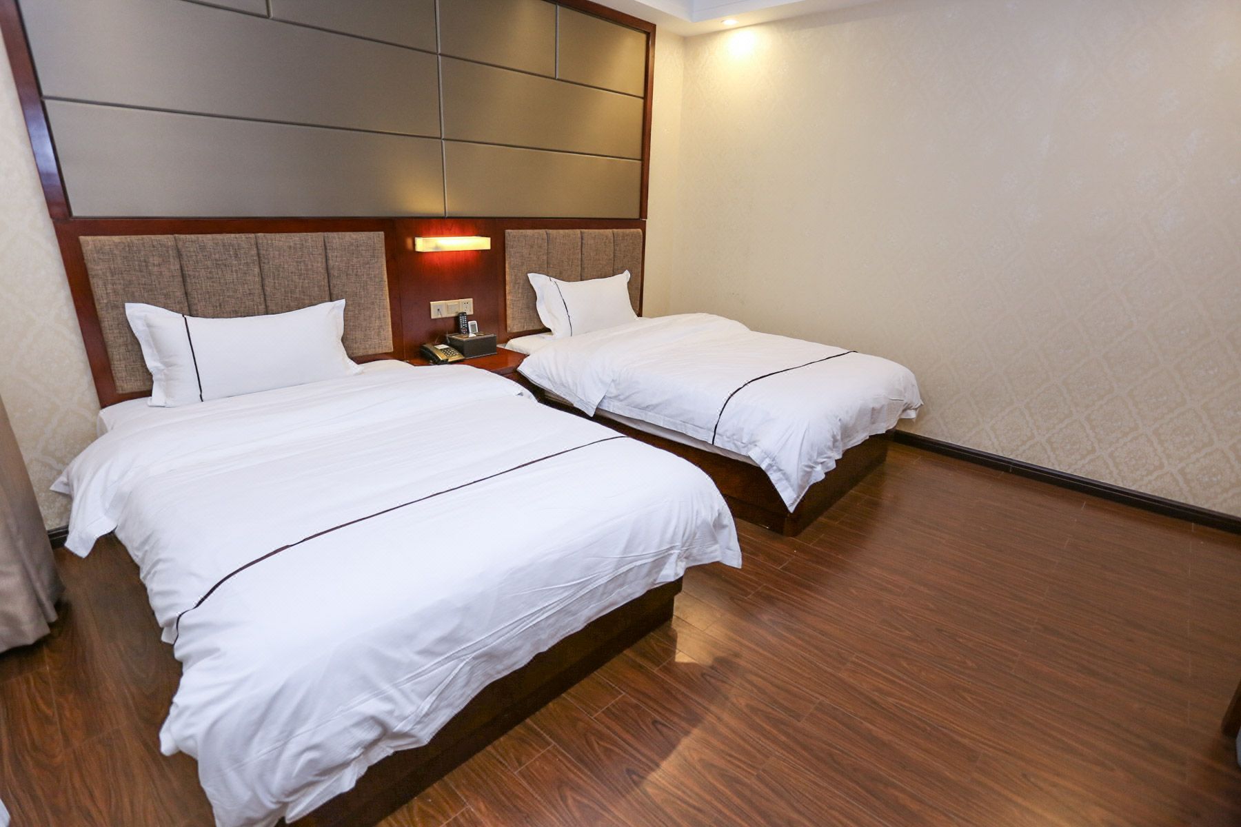 八方连锁酒店(广州增城精品店)预订